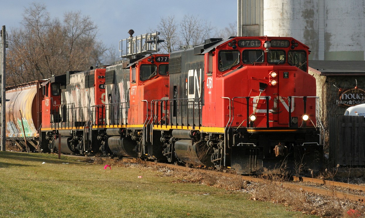 CN train L540 with a trio of GP38-2(W)’s 4761, 4777 and 4781 crosses Queen Street in Kitchener on the Huron Park Spur with a sizeable train. The train worked the interchange with Canadian Pacific as well as switched Ampacet Canada Corporation. This was the only time during 2019 that a train worked the Huron Park Spur with three GP38-2(W)’s.