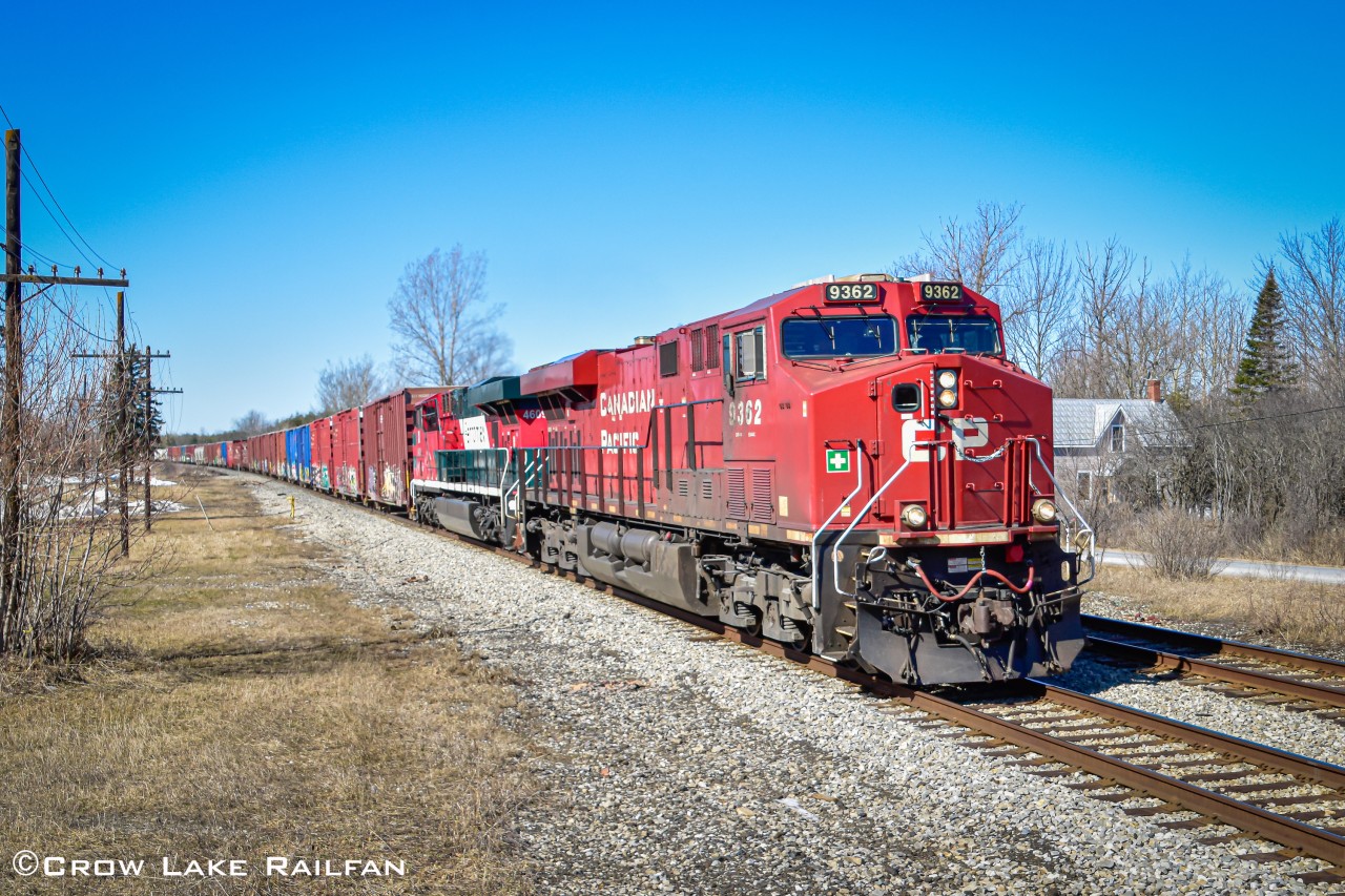 CP 118 with an unusual visitor passes Kempville yesterday.
This train was held up on the Belleville sub for some reason which lead to a daytime shot of the FXE unit trailing. It passed through Oshawa at around 4am and then hit Kemptville at 11:30 after dropping some cars off at the Smiths Falls yard.
