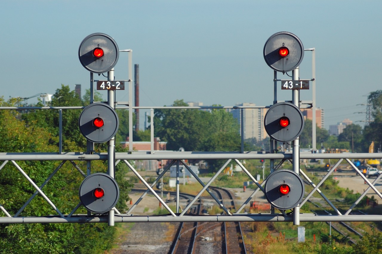 Searchlights on the GO line just northwest of the Bloor Station, Toronto, 8/10/07.