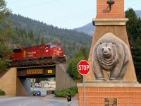 There is certainly no doubt about the location of CP 9158 West.  Just one mile into her 128.5 mile run to Kamloops, 9158 crosses the west entrance to town from the Trans Canada Highway. 
