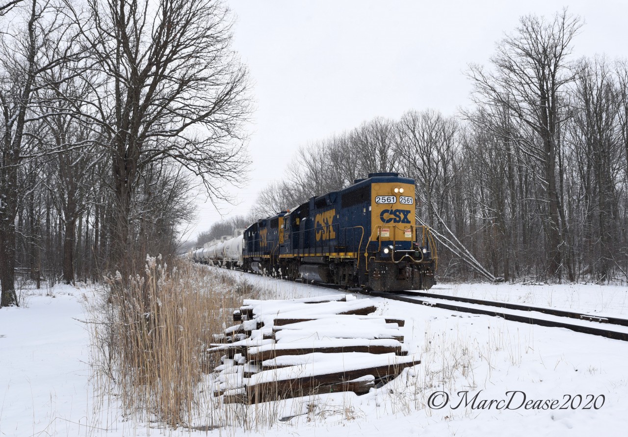 The daily CSX train makes its way towards the yard in Sarnia, ON., running long hood forward.