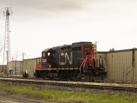 As previously noted after my catch of that evening's 438, here is one of legendary GP9's, in 7025. Not sure if the crew ran out of time due to it's oddly tied down location, but it was used on the previous weekend's run of 514. Just another well-built piece of ingenuity in its heyday, soon to be put out to pasture.