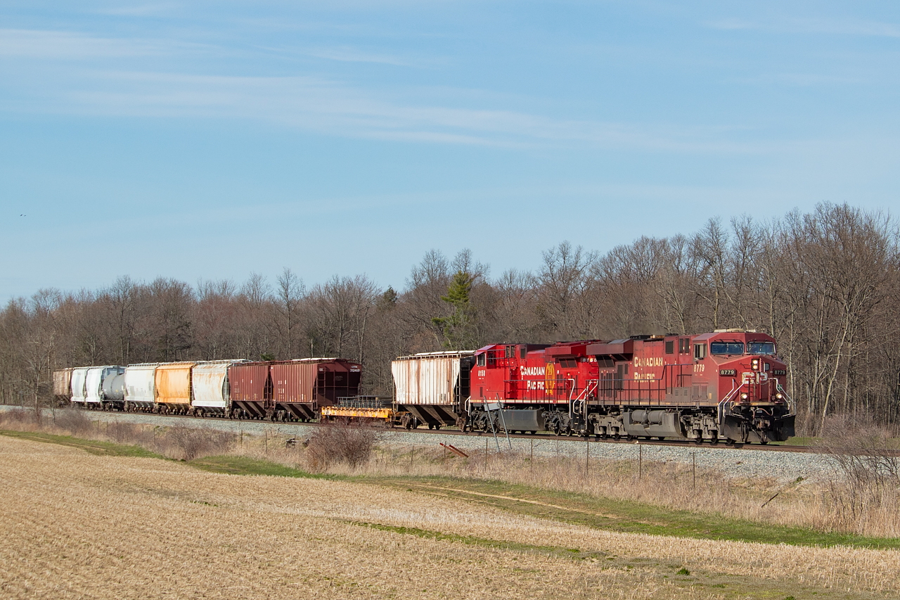 8779 leads rather short 254 southbound on the Hamilton Sub towards Welland Yard, where they would work before continuing on to Buffalo. I shot 8779 leading the northbound trip on 255 earlier this month, so at some point in the past couple of weeks they wyed the power somewhere. This is unusual for 254/255 (which has the same units assigned to it for weeks/months at a time) as I've grown accustomed to expecting one unit staying as the lead for a particular direction for extended periods of time.
