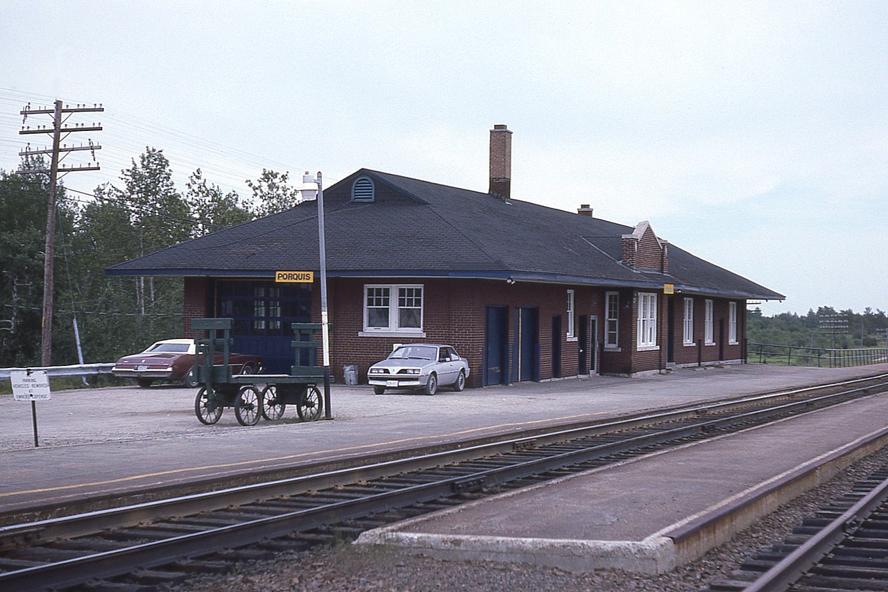 This rather nice building used to sit at the junction of the ONR Devonshire Sub and Ramore Subs. The line into Timmins was many years ago cut back and now only reaches Kidd Mines, and I suspect that had something to do with the importance of the Junction station. Returning in later years, I was shocked to see that it was no longer.
Anyone know what happened? Seems to be too nice a building to demolish, especially seeing the condition of some occupied homes in the area.