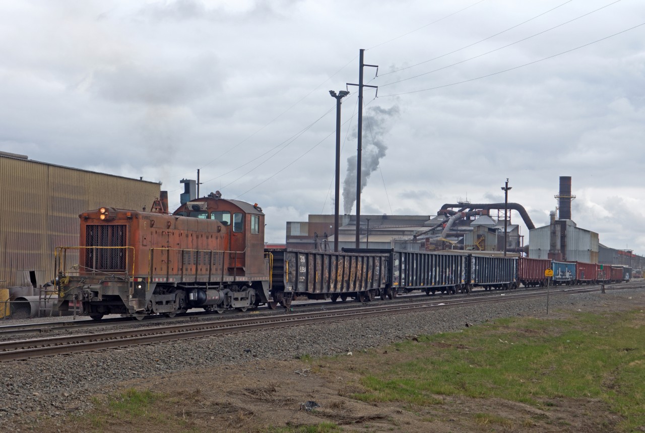 Evraz #6 is an exCP SW900 now employed by Evraz at the former Ipsco steel mill in the north end of Regina Saskatchewan.