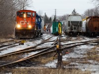 Back when CN L542 had GMD1 no. 1444 and GMTX 2695 doing the honours were definitely times that were memorable as the CN takeover of the GEXR Guelph Sub was only 4 months in and 1 of 5 GMD1’s assigned to CN in Southern Ontario were put on 542. GEXR never operated with GMD1’s so the takeover in power sense was fantastic for some periods of time but then again, CN ain’t running from Mac to Stratford with an ex SP tunnel motor built in 1975 so I obviously still take those old EMD’s operating the Guelph Sub for granted. Here, CN L542 is seen backing down the main at XV with a solo hopper. They will then lift a cut of loaded centrebeams from the tail end of L540 for transfer to either Gilles Lumber or Hunt’s Logistics on the CNR Fergus Sub. 