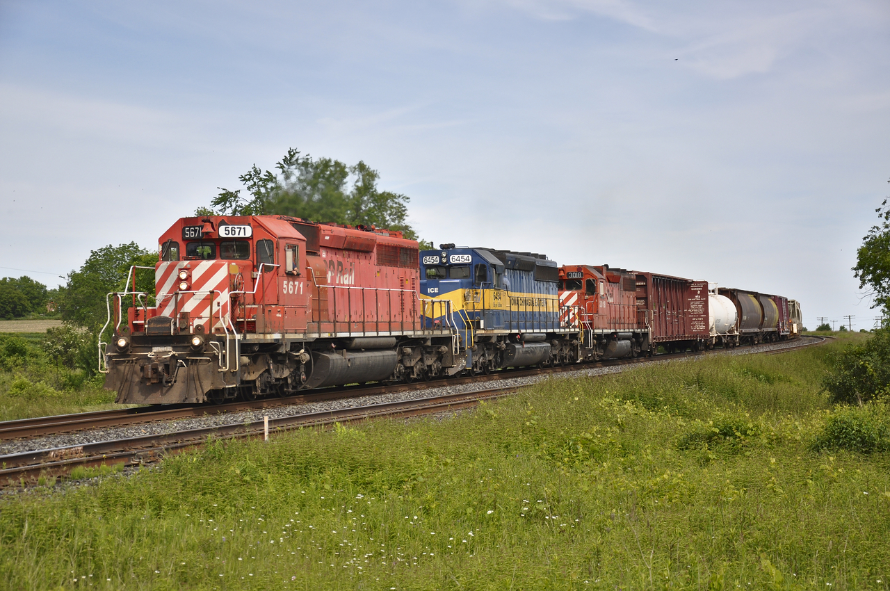 A lashup we can only dream about now a days. CP 5671, with a rather unique number board eases into Lovekin. After seeing 3018 on June 20th, 2014, and yesterday June 1st, It has been almost six years since I have seen an Action Red GP38/AC for that matter. With 3018 now roaming around Southern Ontario, grab your shots!