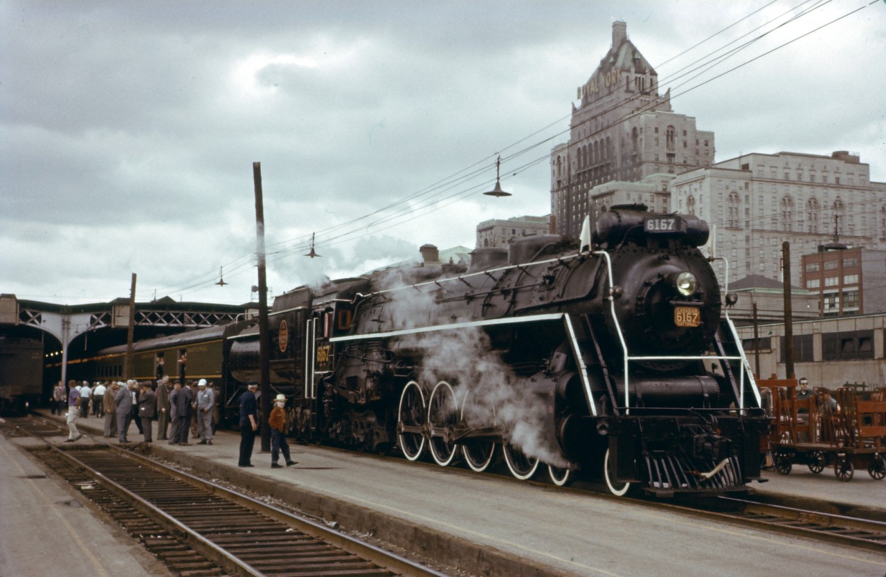 Looking good! A UCRS-sponsored excursion prepares to depart Toronto for Belleville and Lindsay on July 9, 1961. (Thanks to Steve Host for assistance in the restoration of this non-Kodachrome slide!)