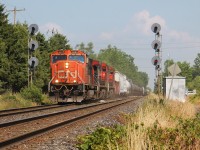 CN M397 splits the searchlights at CN Frauts on the east side of London. 