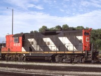 CN 4510 is in Toronto on August 5, 1987.
