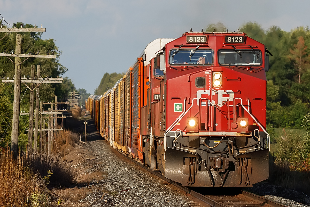 A huge 147 rumbles west approaching Galt. You can see a little of the hogbacks that make the Galt Sub a challenging place to operate.