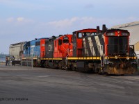 CN 1412 paired with CN 7083 / GTW 6420 Setting off a car P&H Milling in Hamilton after working Bunge 