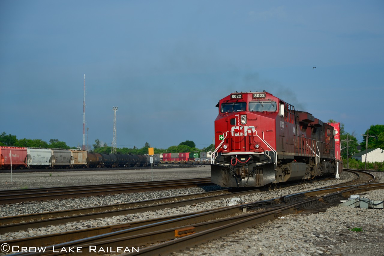CP 143 slows to a crawl as it enters the Smiths Falls yard for a crew change.