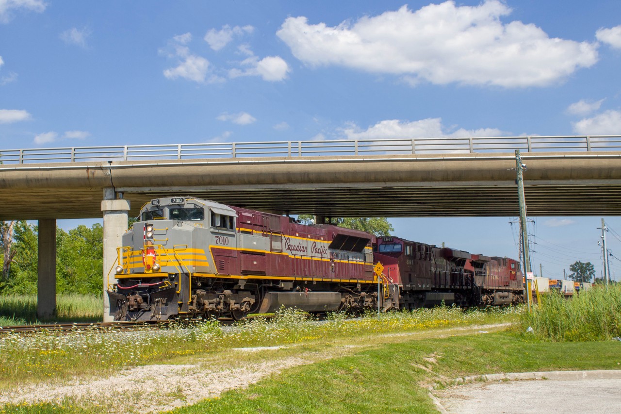 Cp 235 with 7010 leading making its way to the USA after Departing Walkerville JCT