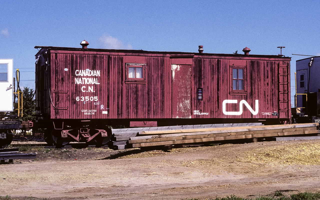 A work train was parked on the Redwater elevator track for a couple weeks in 1987. Rehab work was being done on the track north of town. Couldn't resist taking a photo of this old box converted to a Heat and Office Supply car. The heat part makes sense with the neighbouring bunk cars, the office supply leaves me scratching my head. Maybe there is a lot of paper work to do when upgrading track. It's the upright brake wheel that gets a 10 out of 10 on my list. :-)