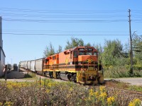 Road slug QGR 800 with its mate QGR 3800 back their way across Dawson Road in Guelph to work the local industries along the spur. This was was my first time encountering the GEXR train since the take over of the OSR. 