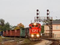 CN 435 passes thru Brantford with a Dash 8 leading two BC Rail Dash 9s as they head for London.