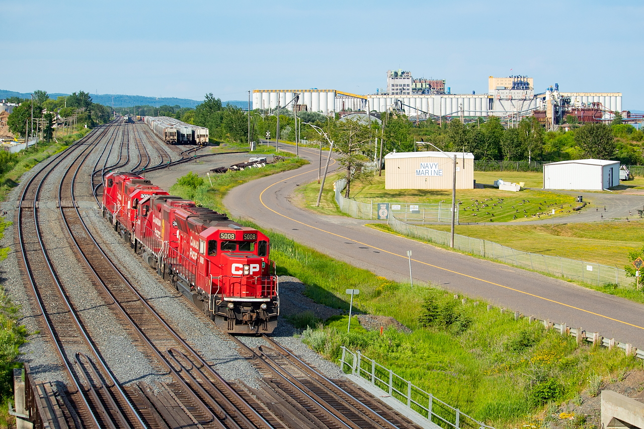 CP's 1430 East End Job heads towards the Richardson elevator in the east end of town, where it would spend the evening working.