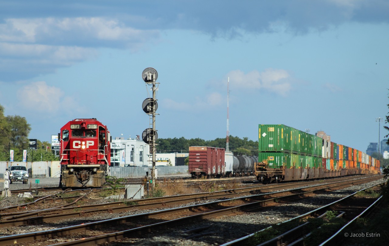 3113 and 2281 sit at the West end of Lambton Yard waiting for their next switching task, as of Thursday, October 8th, 2020 3023 has replaced 3113 and will be paired with 2281 until they decide to replace one of the units.