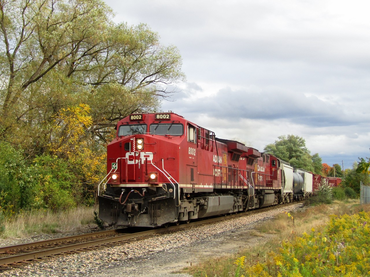 CP 421-02 crawls northbound through Woodbridge past the Wooodbridge Foam Corporation at Mile 11.9 of the CP MACtier sub. Leading the way is Southwestern Ontario icon CP 8002 (254 memories) and CP 8062, 2 AC4400CWM rebuilds. After being cloudy with tiny pockets of sun, it was nice to see the clouds thin out for one last train before heading home; even if it is 8002.