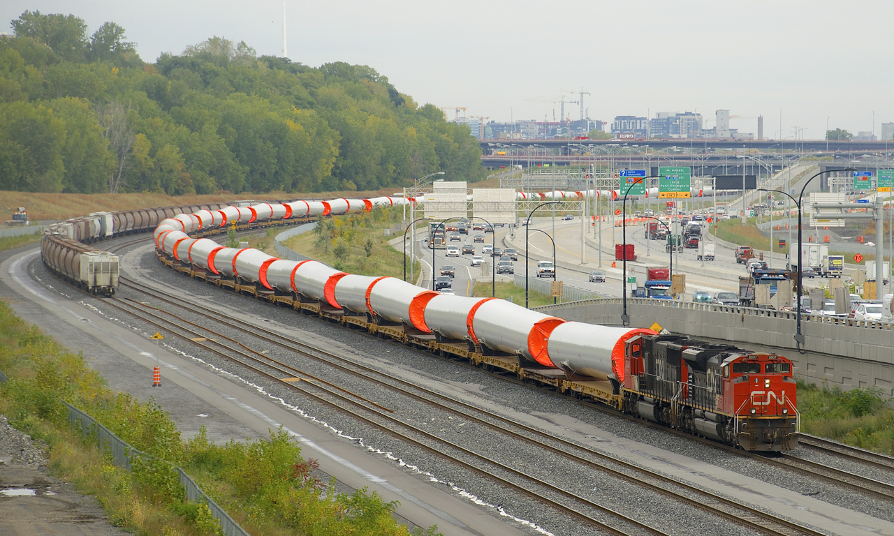 Windmill train CN 319 is approaching Turcot Ouest with CN 8807 & CN 5733 for power.