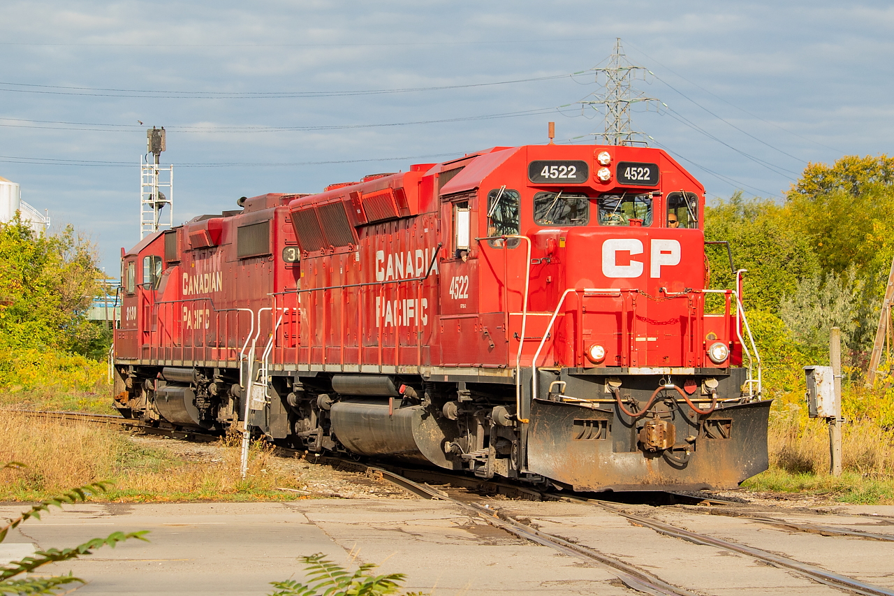 I recently shared a view of CN at the diamond of CN's N&NW Spur and the CP Beach Branch, so figured it be fitting I share a shot of CP here too. I have shot CP here many times, but admittedly have never been overly happy with the outcome. The two-unit (as opposed to three) TE11 on this day helped fit the scene a little better.