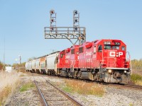 CP TE11 charges through CN Yager (a personal favourite of mine) on the CN Stamford Sub with cars lifted from CN at Southern Yard. The first five hoppers are for Innophos in Port Maitland, and the other two for Washington Mills in Niagara Falls. 3042 was the trailing unit.