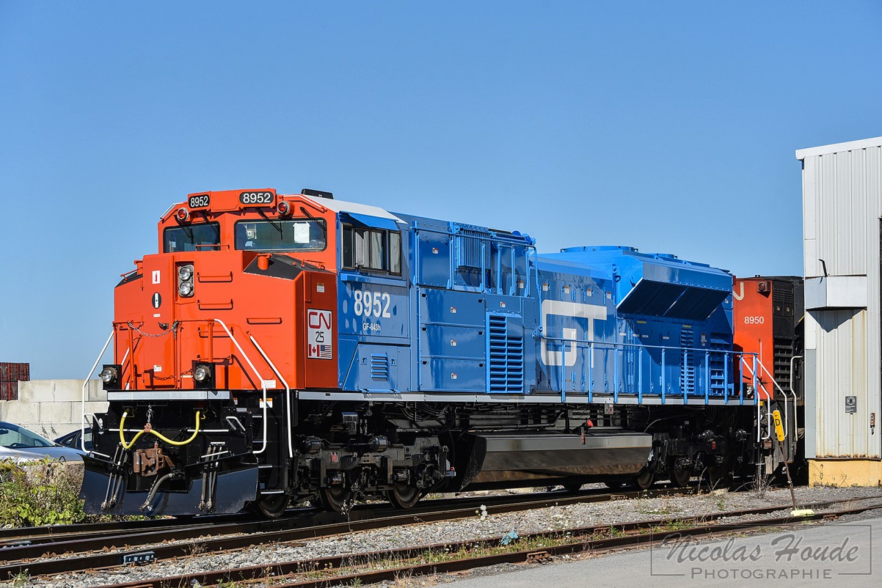 CN 8952 was repainted into GTW colors by AMP shops in Danville NY, and arrived on CN M36831 11 this morning in Montreal, QC. This is rumored to be the first unit out of 18 to be painted in heritage colors.