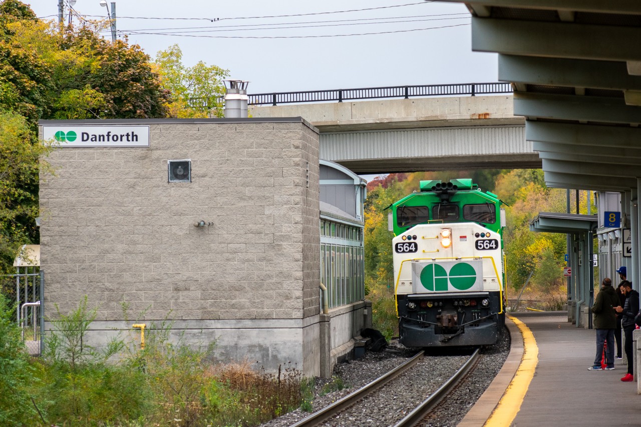 Classy at Danforth

With the white class lights on (for fun), GO 564 leads an early afternoon Lakeshore East train into Danforth on the way to Oshawa. I ended up riding this train to Rouge Hill and then biking up to Beare to catch some CN trains, and this was a nice start to the adventure!