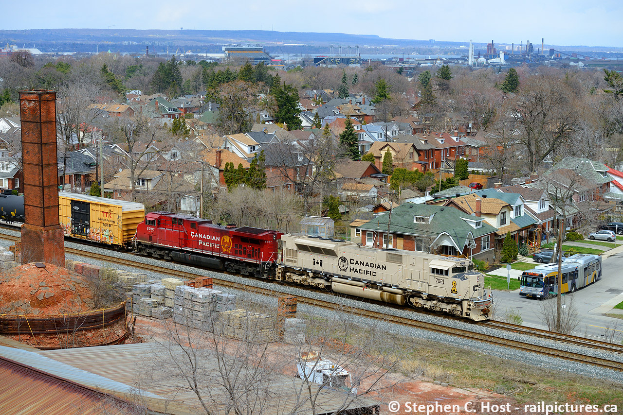 Posted on November 11 2020: Gang, this Remembrance day while we can't have public ceremonies with large crowds, we can certainly come up with ways to honour our veterans and those who paid the ultimate price for our freedom. Canadian Pacific has done an amazing job honoring our US and Canadian military not only by painting locomotives in tribute, but there's also a book that features many of Railpictures.ca's many photographers and photographs. You can order a copy here with 100% of profits going to the Homes for Heroes foundation supporting living veterans in need. Thank you to the folks at CP for putting all this together and to our veterans and current service man who continue to serve our countries.