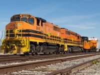 The trek of the HEPX 200 from Pickering to Nanticoke has come to an end.  The RLHH 3049 and RLHH 3404 matched nicely with the Hydro One schnabel car that is designed to carry large electrical transformers.  The train is seen stopped at Franklin Yard where they would cut off of the HEPX load and hydro crews would unload it a few days later.