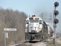 CN Cambridge is about a mile and a half, I'm guessing, south of Port Robinson. Auto parts train NS #328 from Talbotville to Buffalo is on it's way Stateside having just cleared Port Rob. Very unusual to see a former Kansas City Southern leading this train; but then NS #327-328 was full of surprises. This was just another one to enjoy.
Power is CP 672, NS 3273 and 6673. The 672 later became CP 5417.