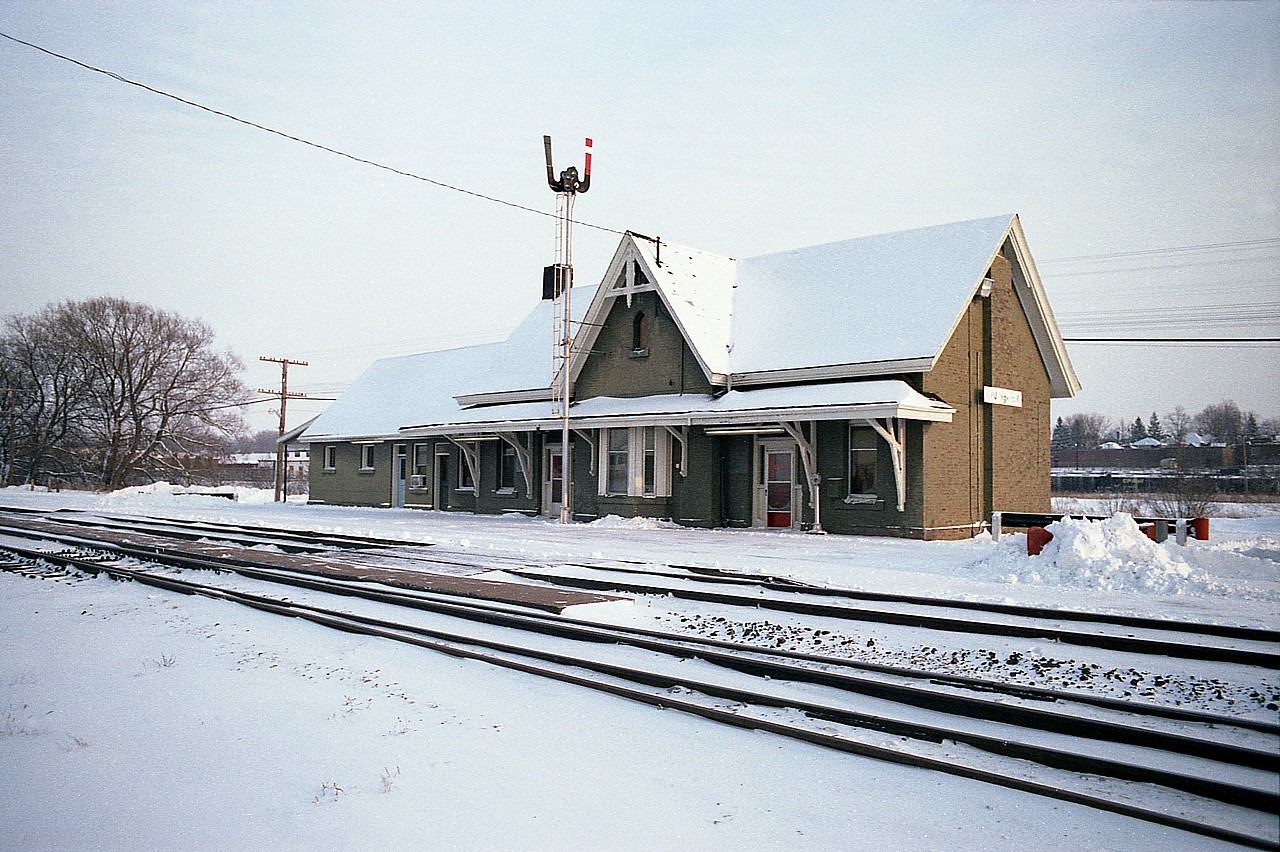 Well, now that the Ingersoll CN station managed to hang on 40 years after closing, and we all watched it piece by piece succumb to the elements; a picture of it in somewhat better days is warranted. (It had been close about 2 1/2 years when I shot this)  The old station gave us its last 'sigh' this month, as it was demolished and put out of its misery for good.  It is a shame that a station once part of the Grand Trunk system (built in 1880s) had been allowed to die this way. RIP.