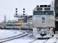 72 departs Brantford with a frosty looking F40PH-3 bringing up the rear. P42 913 leads the 6 coach consist