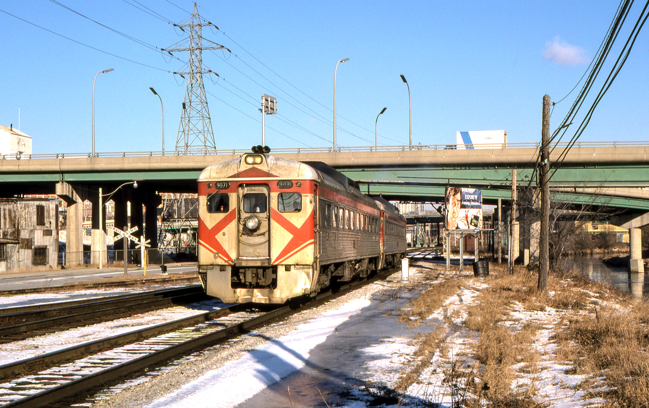 Peter Jobe photographed CP 9071 and 9061 on the westbound "Havelock Dayliner" at 8:43 A.M. on March 11, 1980 at Bayview Avenue Extension in Toronto.