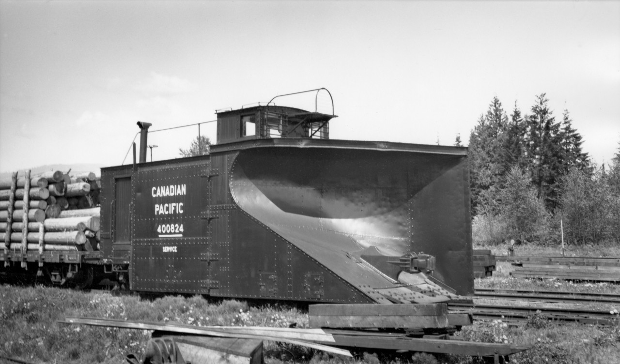 CP 400824 double track snowplow at Coquitlam