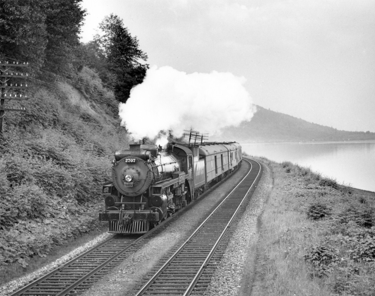 Train no. 2 with engine 2707 and nine cars, 0.5 miles west of Barnet.