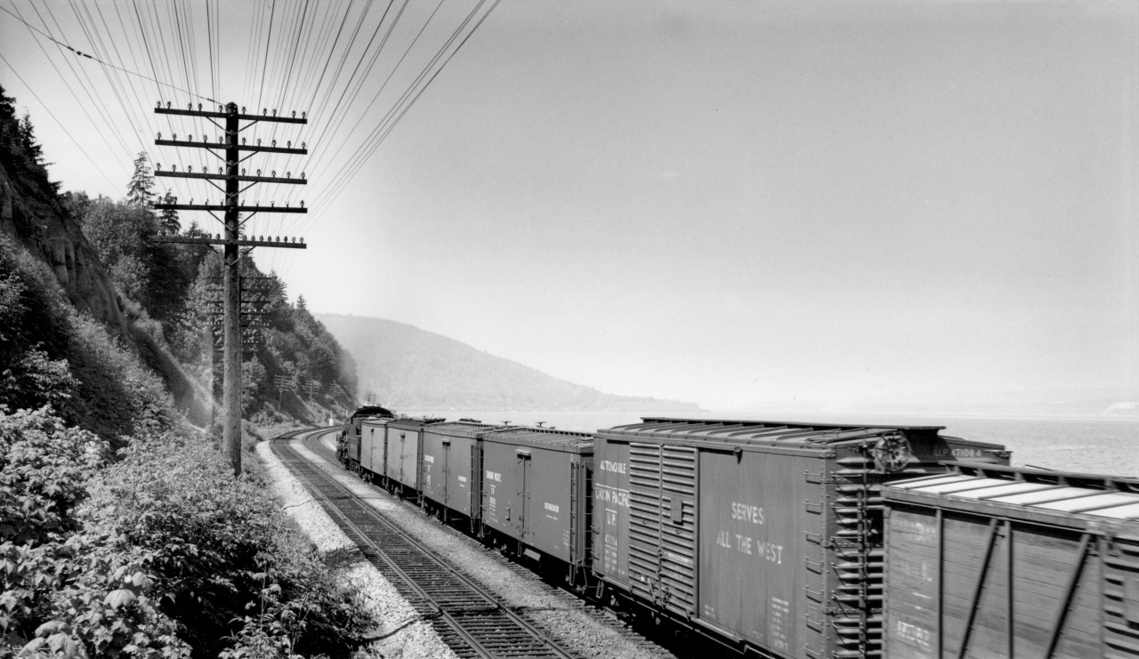 Westbound freight with engine 3665, 1/2 mile west of Barnet.