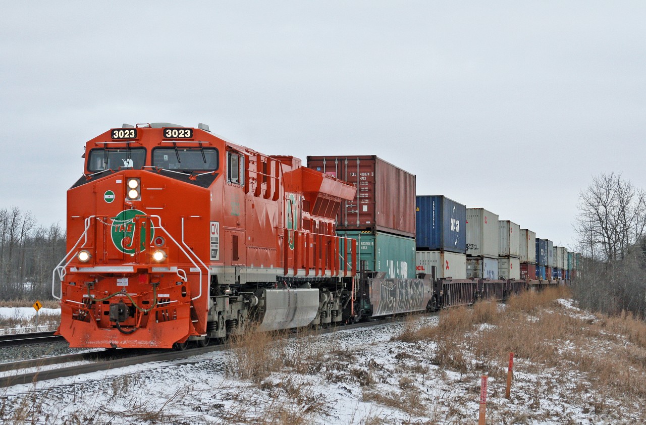 Memphis to Vancouver train Q 11771 18 holds at Lindbrook awaiting for 774 to come east.