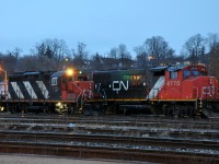 CN GP9RM 4131 (built 06/1958 as NAR 207) pauses beside CN 4770, after being set off by A43431 17 for use on 580 at Brantford. Shot at F/7.1 for 5 seconds