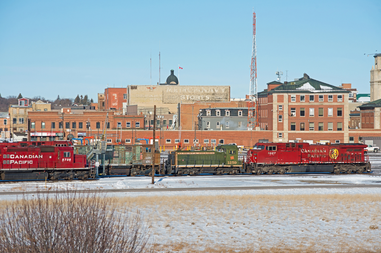 New Years Day 2021 sees a wide variety of locomotives sitting on the shop tracks at CP's Moose Jaw Yard. Of note is KRC 2405 which looks to be exGWR, northern Manitoba may soon be the go to MLW location.