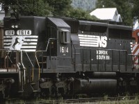 NS 1614, an EMD SD40, was built in May of 1971 as NW 1614, and 41 years later, in 2012, delivered to a scrap line in Cresson PA. I took this photo at Farwell (Revelstoke) B.C. in June of 1997. The unit was traveling with CP 5729/HLCX 6204 and SOO 737: Photo ID 38371. Unit info courtesy RR Picture Archive.net. GPS is approximate. 