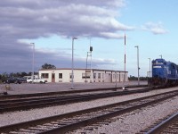 <br>
<br>
 Conrail geep  5826  and hack ( van ) at TH & B  Welland
<br>
<br>
 CR 5826 appears to be a CR St.Thomas unit – too clean to be from any other CR terminal  
<br>
<br>
 ( note: geeps CR 5822 & CR 5824 were CR St.Thomas units ).
<br>
<br>
September 16, 1982 Kodachrome by S.Danko

