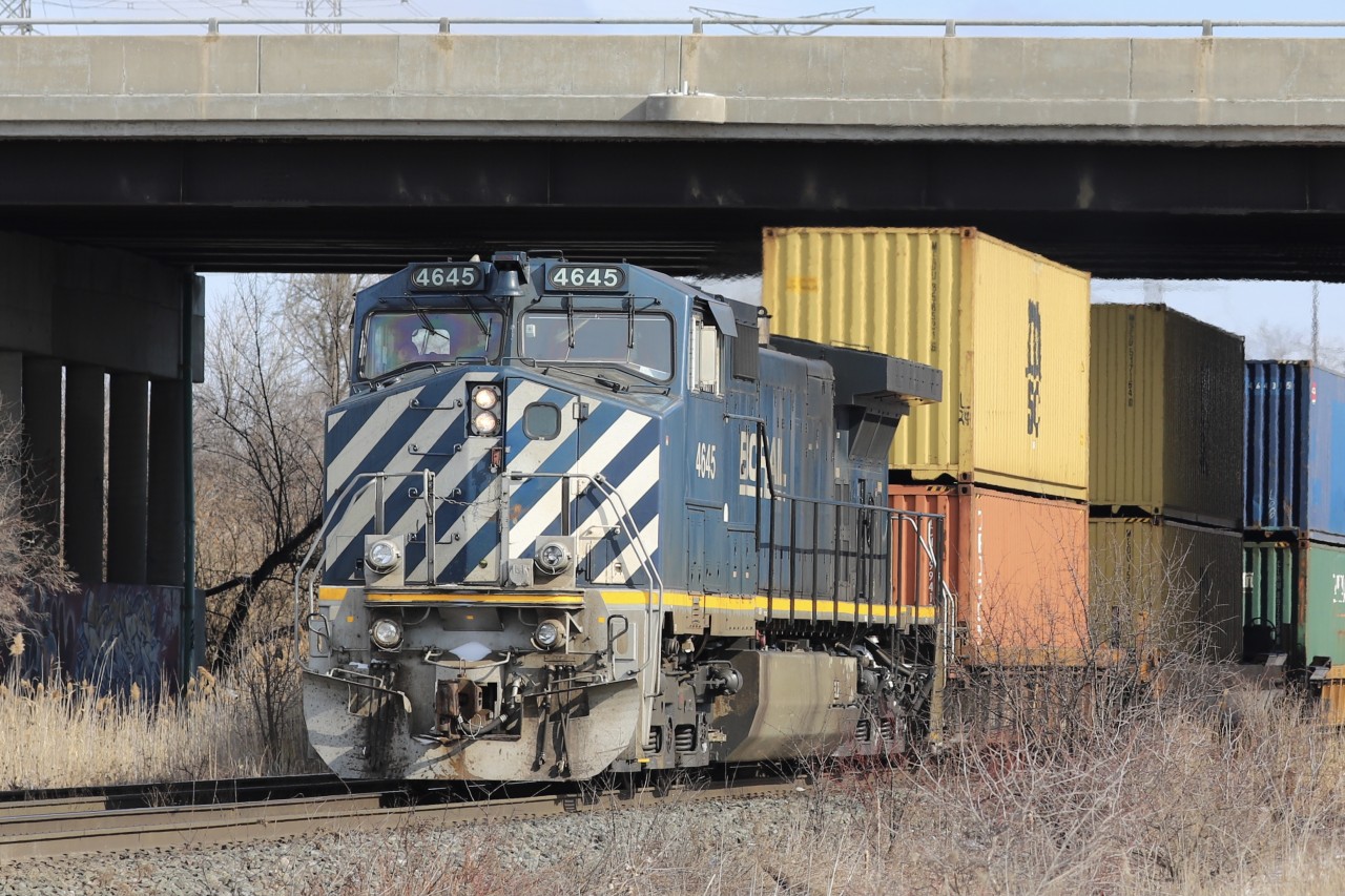 2021.02.15 
BCOL 4645 leading CN Z11251 10, BCOL 4646 trailing as mid DPU. 
at Mile 2.5 Halton Sub