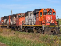 The early morning sun is pouring into the cab and it is time for the 7518's crew to head for the shop track. I saw them working in the Scona area as I drove down the Sherwood Park Fwy. I knew it would not be long until they came puttering home.