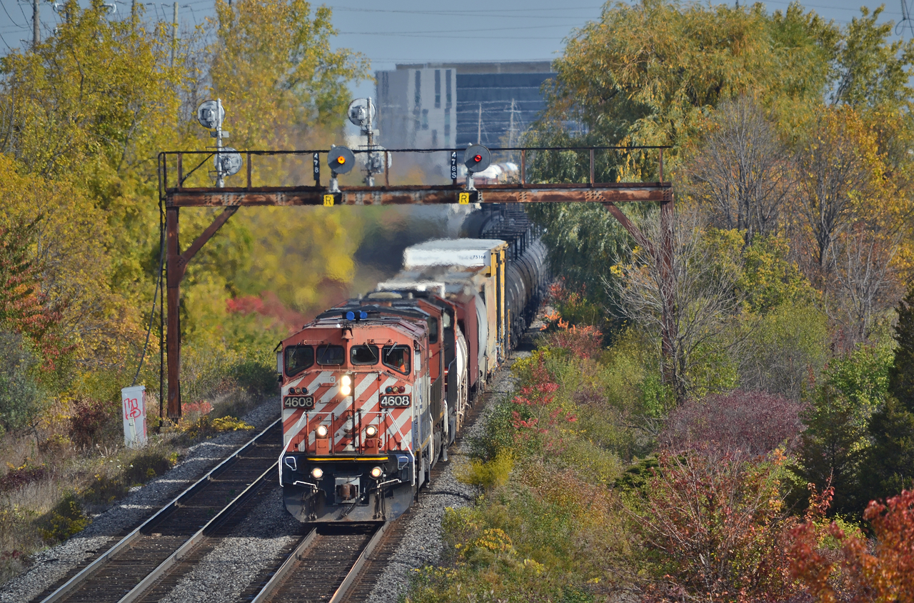 On this appalling day, lets warm up and think, spring is only a few months away! CN 4608 passes under the bridge just before passing Guelph Line. Im happy these few signals have remained intact on this section of the Halton. I can only think of three? That are up and only one is really shootable, unless you go out on a dreary day and catch an EB.