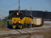 ETR heads south with ETL 104, and 108, after switching a few gondolas out of K Scrap. They would then proceed to Ojibway Yard, with the 0:700 job. 