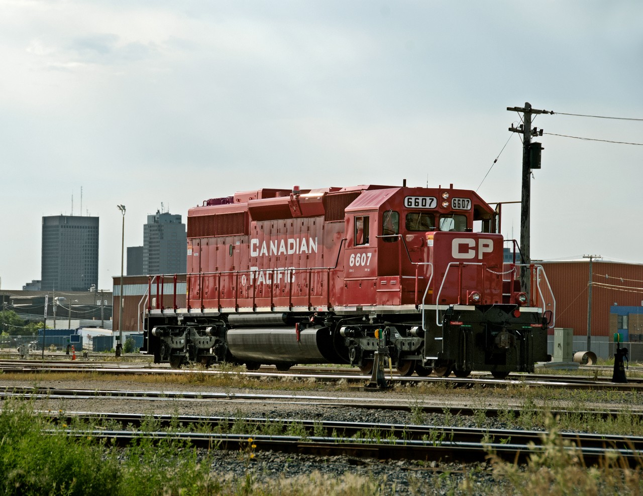 Former SOO SD-40 6607 sits on spot at the west end of Winnipeg yard just east of McPhillips street overpass and Rugby Tower