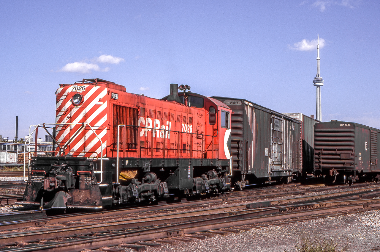 Peter Jobe photographed CP 7026 in Toronto on September 27, 1981.
