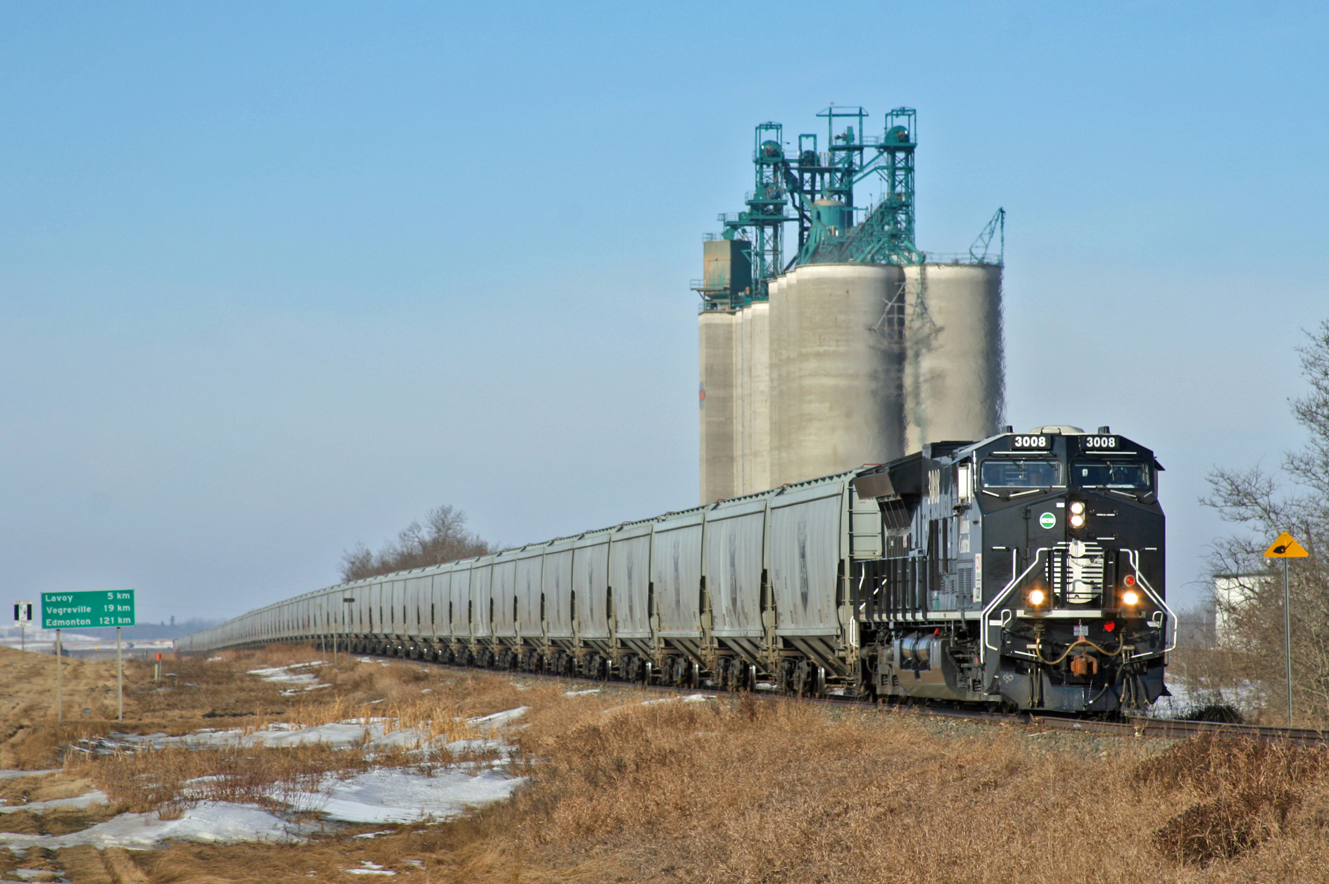 Railpictures.ca Rob Eull Photo Edmonton to Gladstone train G 80650